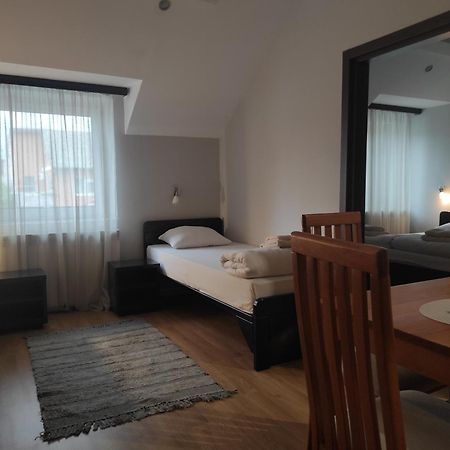 Apartments & Accommodation Stojic Нови-Сад Номер фото